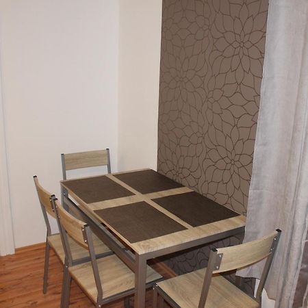 Apartmany Pri Auparku بييشتِني المظهر الخارجي الصورة