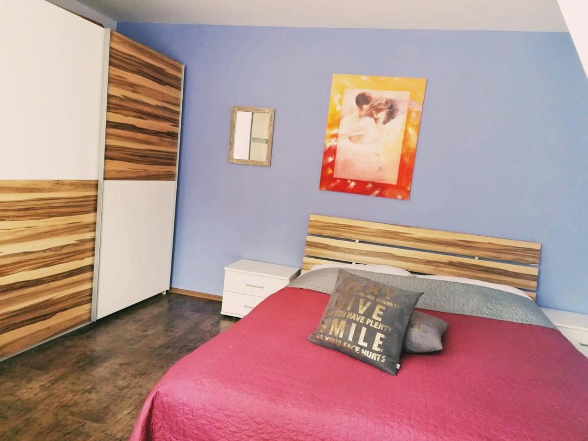 Apartmany Pri Auparku بييشتِني المظهر الخارجي الصورة