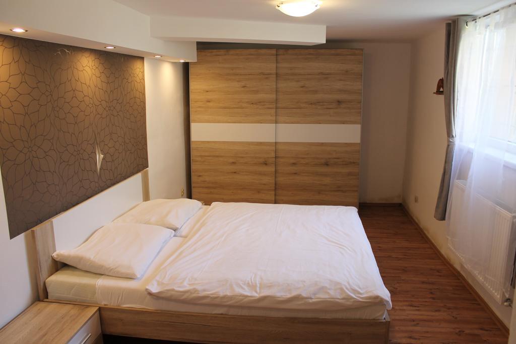 Apartmany Pri Auparku بييشتِني المظهر الخارجي الصورة